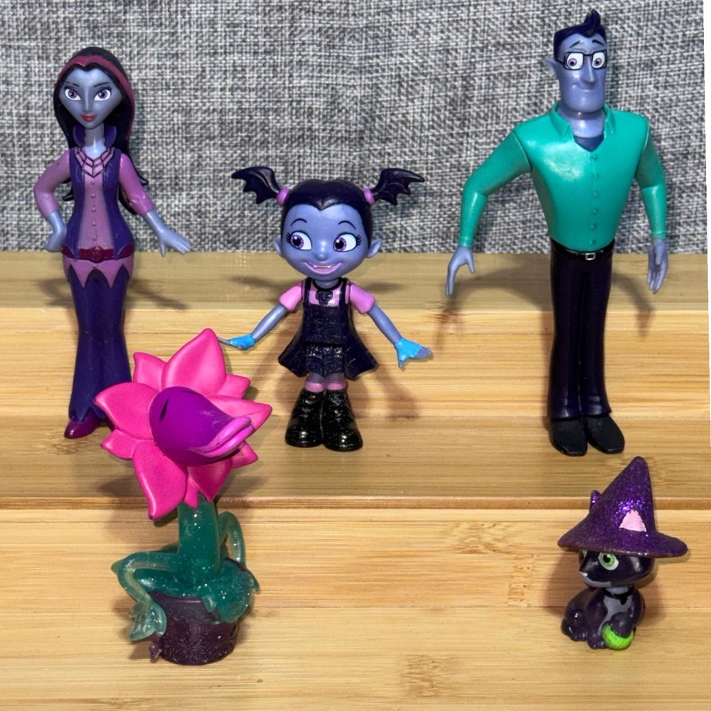 Disney Junior Vampirina Hauntley Family Figure Set Boris Oxana Wolfie 5pc